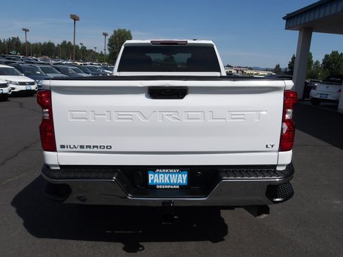 Used 2021 Chevrolet Silverado 2500 LT w/ Convenience Package image 4