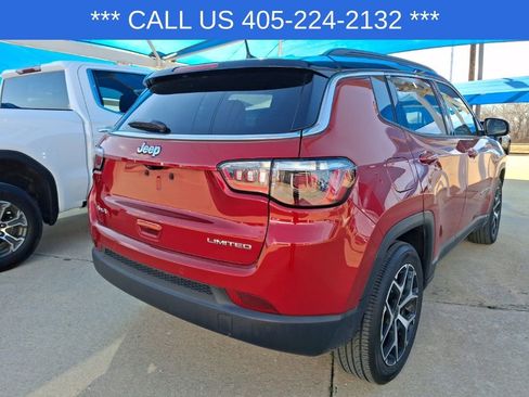Used 2025 Jeep Compass Limited image 15