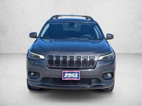 Used 2020 Jeep Cherokee Latitude Plus image 2