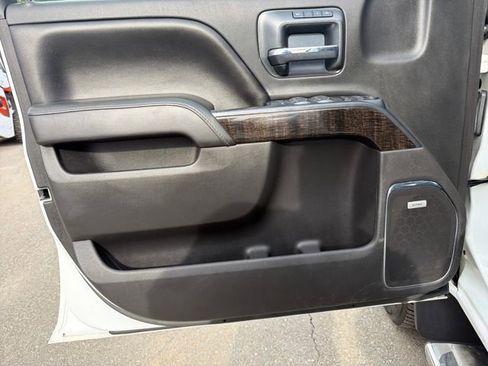 Used 2016 GMC Sierra 2500 Denali w/ Duramax Plus Package image 12