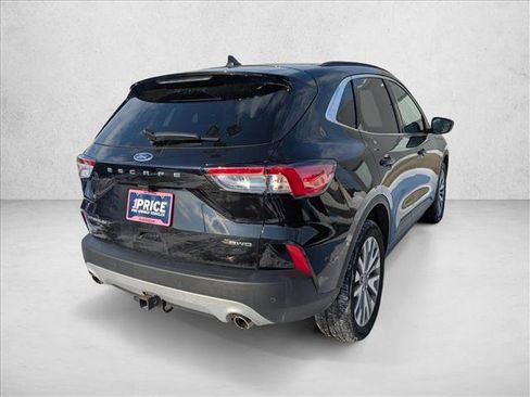 Used 2022 Ford Escape Titanium w/ Class II Trailer Tow Package image 5