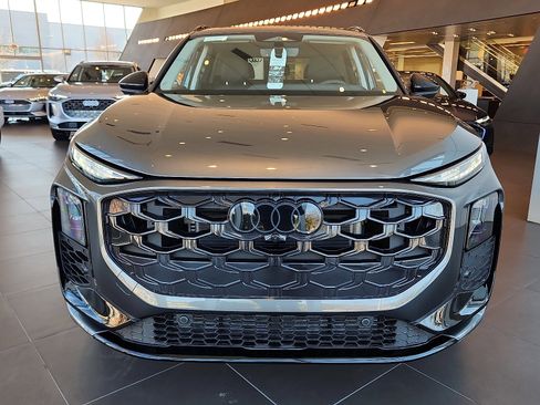 New 2026 Audi Q3 quattro 2.0T image 2