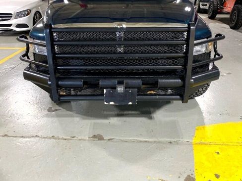 Used 1998 Dodge Ram 2500 Truck 2WD Quad Cab image 2