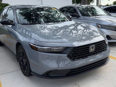 Used 2025 Honda Accord SE image 5
