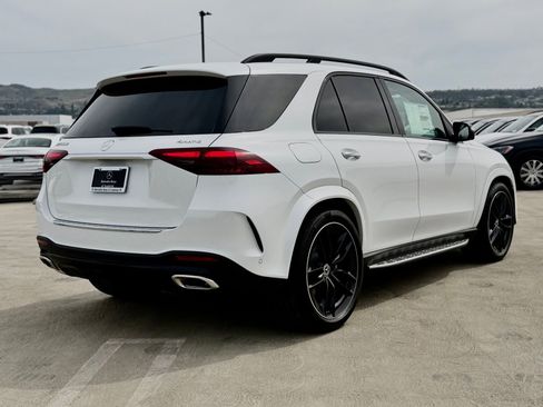 New 2026 Mercedes-Benz GLE 580 4MATIC image 9