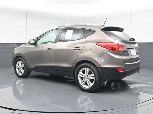 Used 2013 Hyundai Tucson GLS AWD/4WD image 7