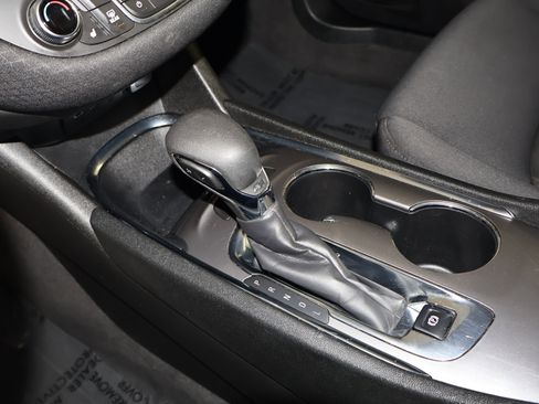 Used 2024 Chevrolet Malibu LT image 31