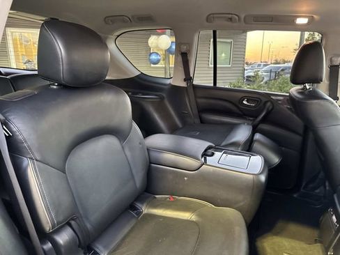 Used 2024 INFINITI QX80 Luxe image 10