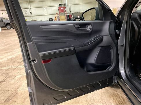Certified 2024 Ford Escape Active AWD/4WD image 21