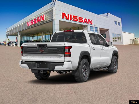 New 2026 Nissan Frontier PRO-4X w/ Pro-4x Convenience Package image 2