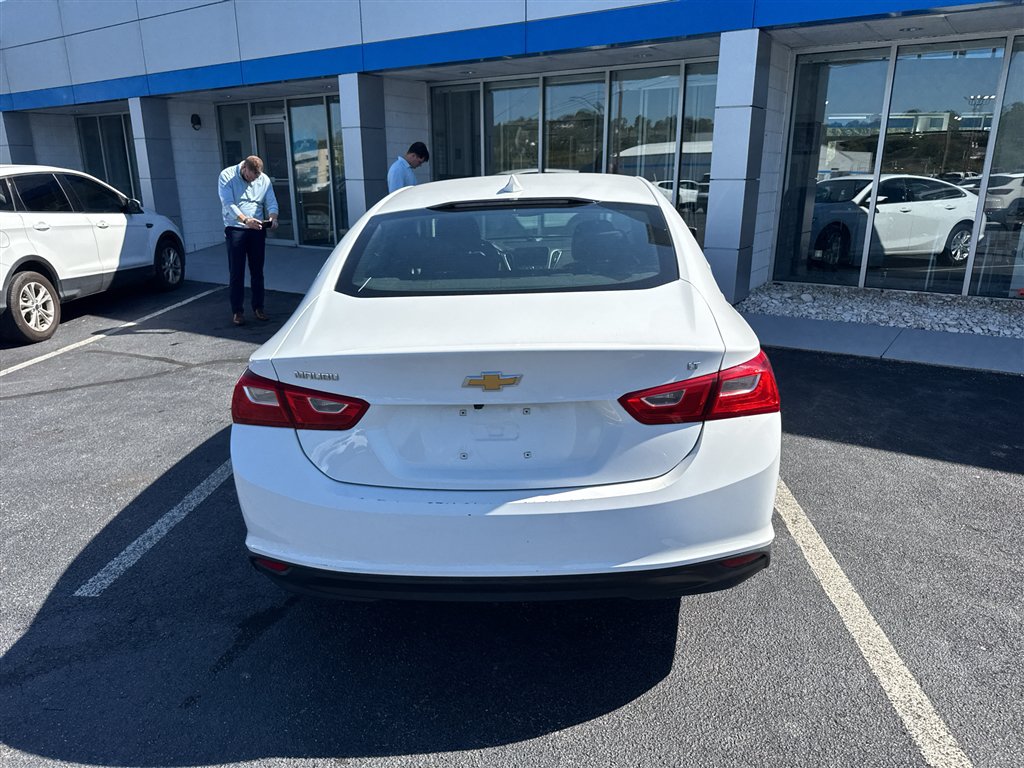 Used 2023 Chevrolet Malibu LT FWD image 5