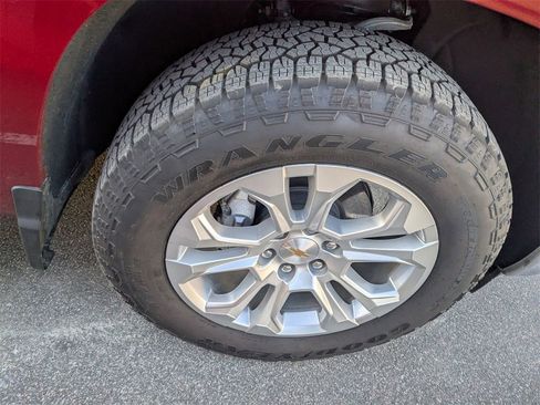 Used 2025 Chevrolet Silverado 1500 LTZ w/ LTZ Premium Package image 12