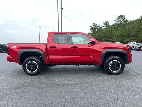 Used 2024 Toyota Tacoma Limited image 4