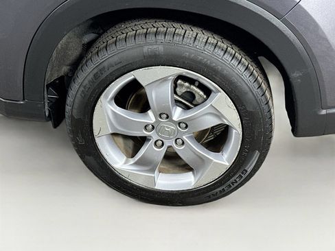 Used 2021 Honda HR-V LX image 9