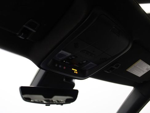 Certified 2022 Cadillac XT4 Premium Luxury w/ Enhanced Visibility Package image 23