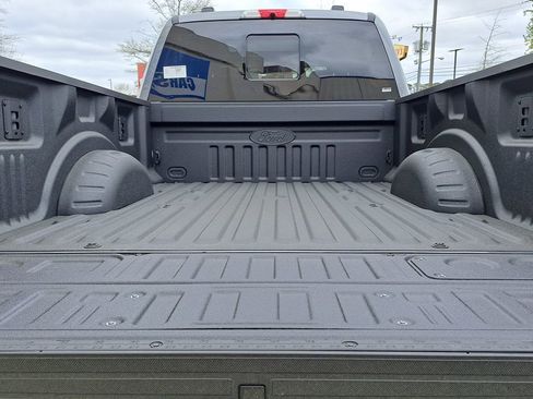 New 2026 Ford F250 Lariat w/ Black Appearance Package AWD/4WD image 14