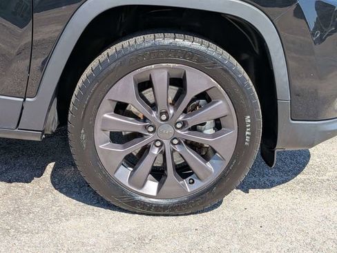 Used 2021 Jeep Cherokee Latitude Lux 80th Anniv w/ Quick Order Package 26U 80TH AWD/4WD image 11