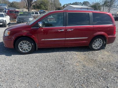Used 2014 Chrysler Town & Country Limited w/ Trailer Tow Group