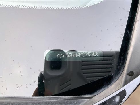 Used 2021 Volvo XC40 T5 R-Design w/ Climate Package AWD/4WD image 35