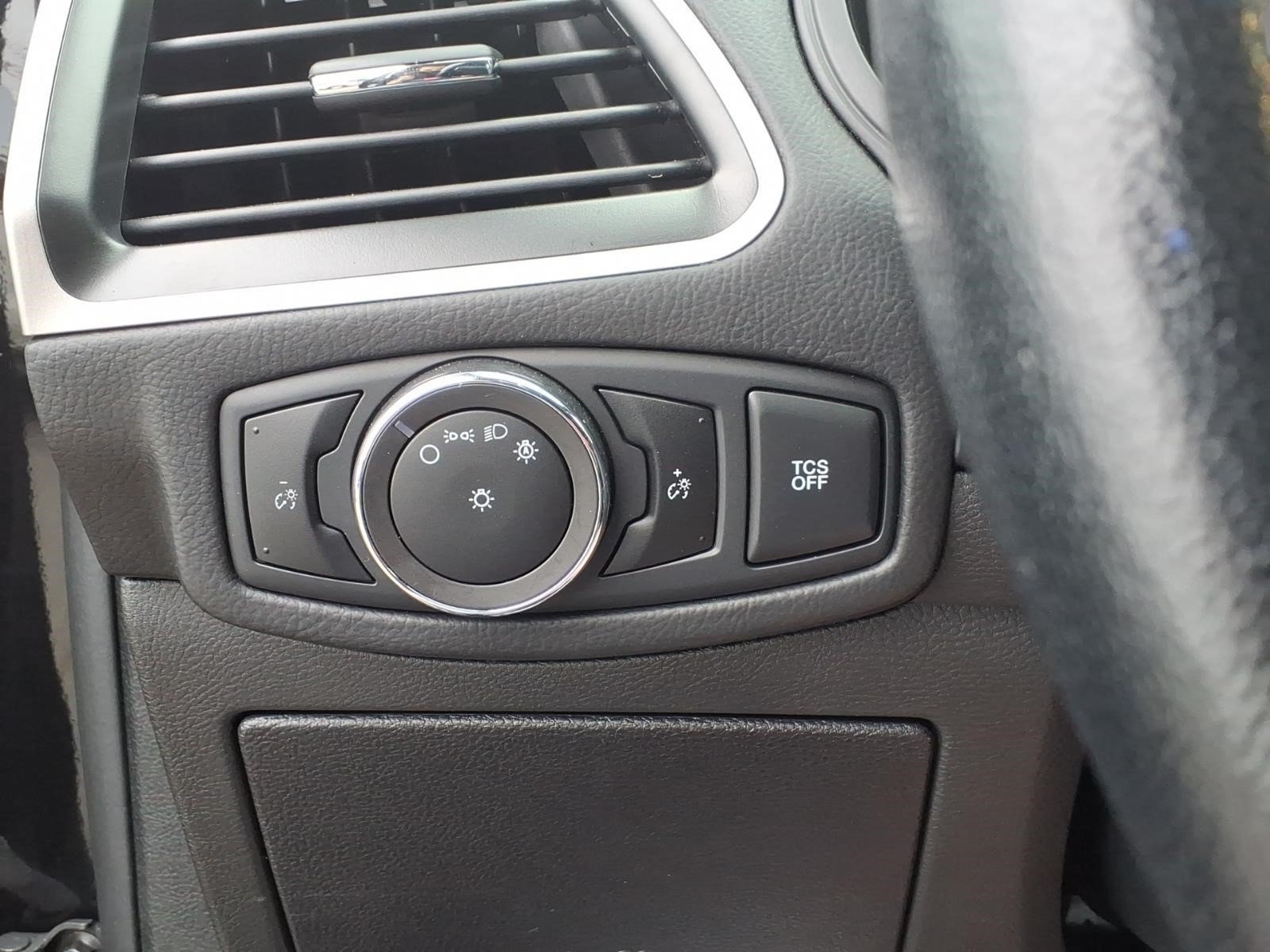 Used 2023 Ford Edge SEL AWD/4WD image 17