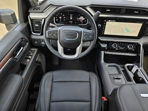 New 2026 GMC Sierra 2500 Denali w/ Denali Reserve Package image 18