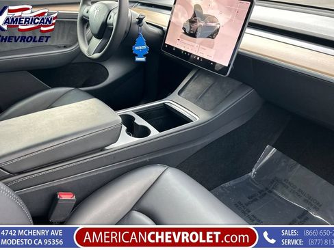 Used 2025 Tesla Model Y Long Range RWD image 21