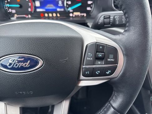 Used 2022 Ford Explorer XLT w/ Equipment Group 202A image 26