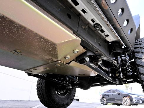 Used 2015 Jeep Wrangler Unlimited Sport image 27