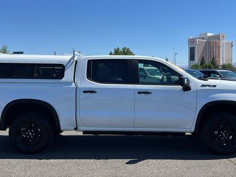 Used 2024 Chevrolet Silverado 1500 ZR2 w/ Technology Package AWD/4WD image 4