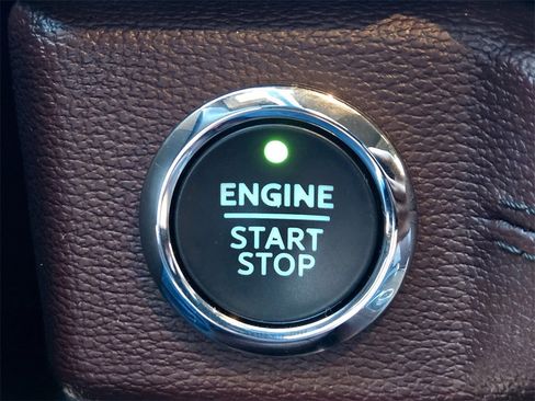 Used 2023 Ford Expedition Limited image 23