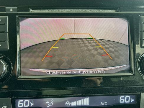 Used 2019 Nissan Rogue SV FWD image 22