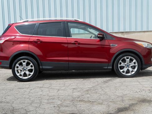 Used 2015 Ford Escape Titanium w/ Equipment Group 301A AWD/4WD image 10