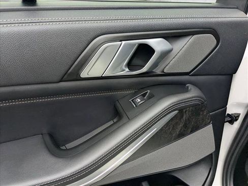 Used 2023 BMW X5 xDrive45e w/ Executive Package image 21