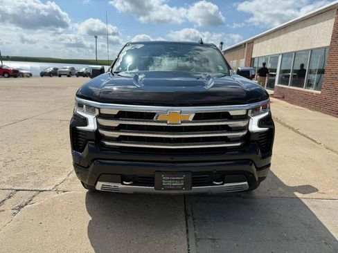 Used 2023 Chevrolet Silverado 1500 High Country w/ Technology Package image 7