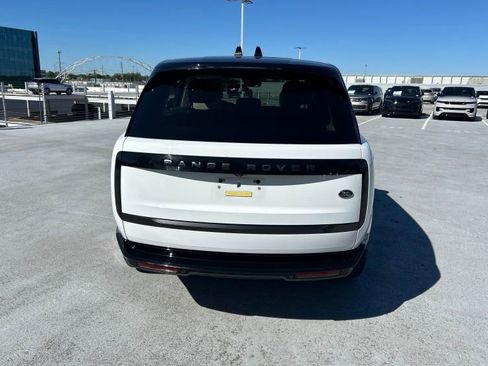 Used 2023 Land Rover Range Rover SE AWD/4WD image 4