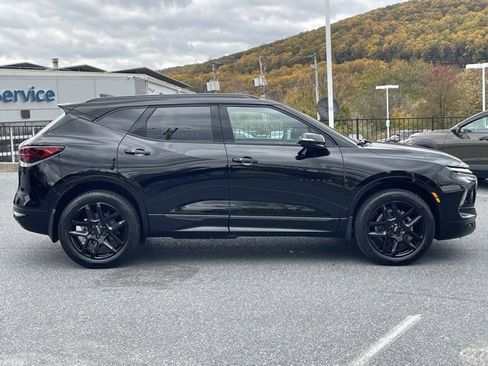 New 2025 Chevrolet Blazer RS w/ Driver Confidence II Package image 8