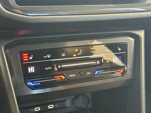 Used 2022 Volkswagen Tiguan SE R-Line image 17