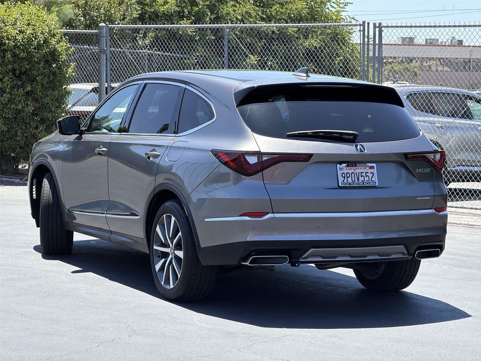 Certified 2025 Acura MDX w/ Technology Package AWD/4WD image 5