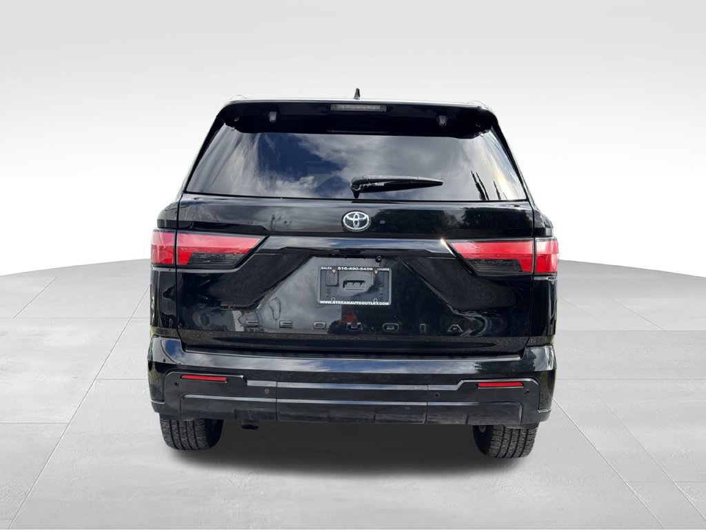 Used 2023 Toyota Sequoia Platinum AWD/4WD image 9