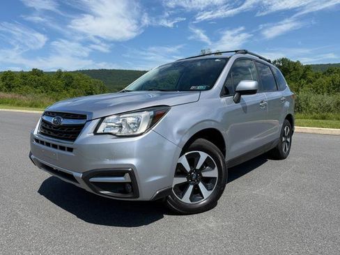 Used 2017 Subaru Forester 2.5i Premium AWD/4WD image 1