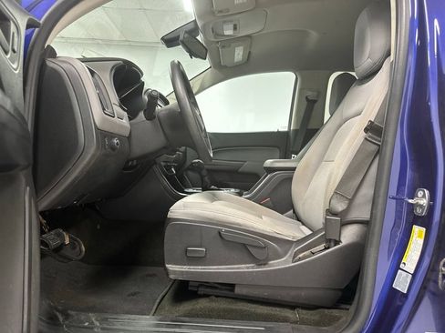 Used 2017 Chevrolet Colorado W/T w/ WT Convenience Package RWD image 17