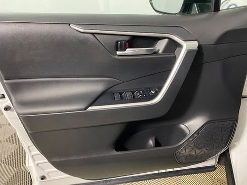 Used 2023 Toyota RAV4 XLE AWD/4WD image 13