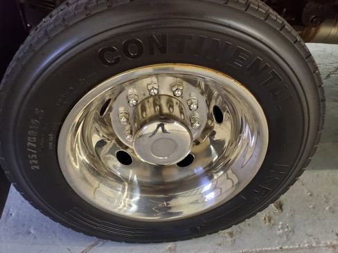 Used 2018 Ford F550 XL image 28