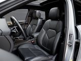 Certified 2025 Porsche Macan image 5