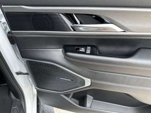 New 2026 Jeep Grand Wagoneer L 4WD image 16