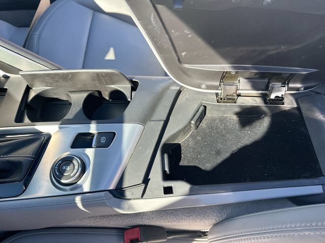 Used 2015 Chevrolet Corvette Stingray Convertible w/ 2LT Preferred Equipment Group RWD image 38