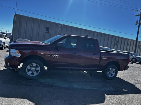 Used 2018 RAM 1500 Express image 2