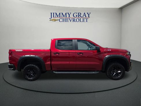 Used 2021 Chevrolet Silverado 1500 LT Trail Boss w/ Convenience Package II AWD/4WD image 6