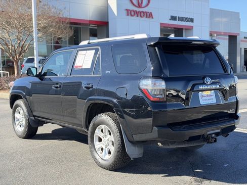 Used 2016 Toyota 4Runner SR5 Premium image 5