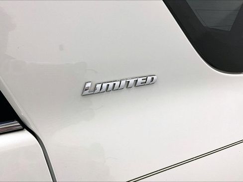 Used 2017 Toyota 4Runner Limited AWD/4WD image 24